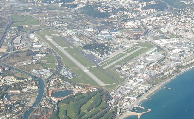 Aerial_view_of_Cannes-Mandelieu_airport_(1)